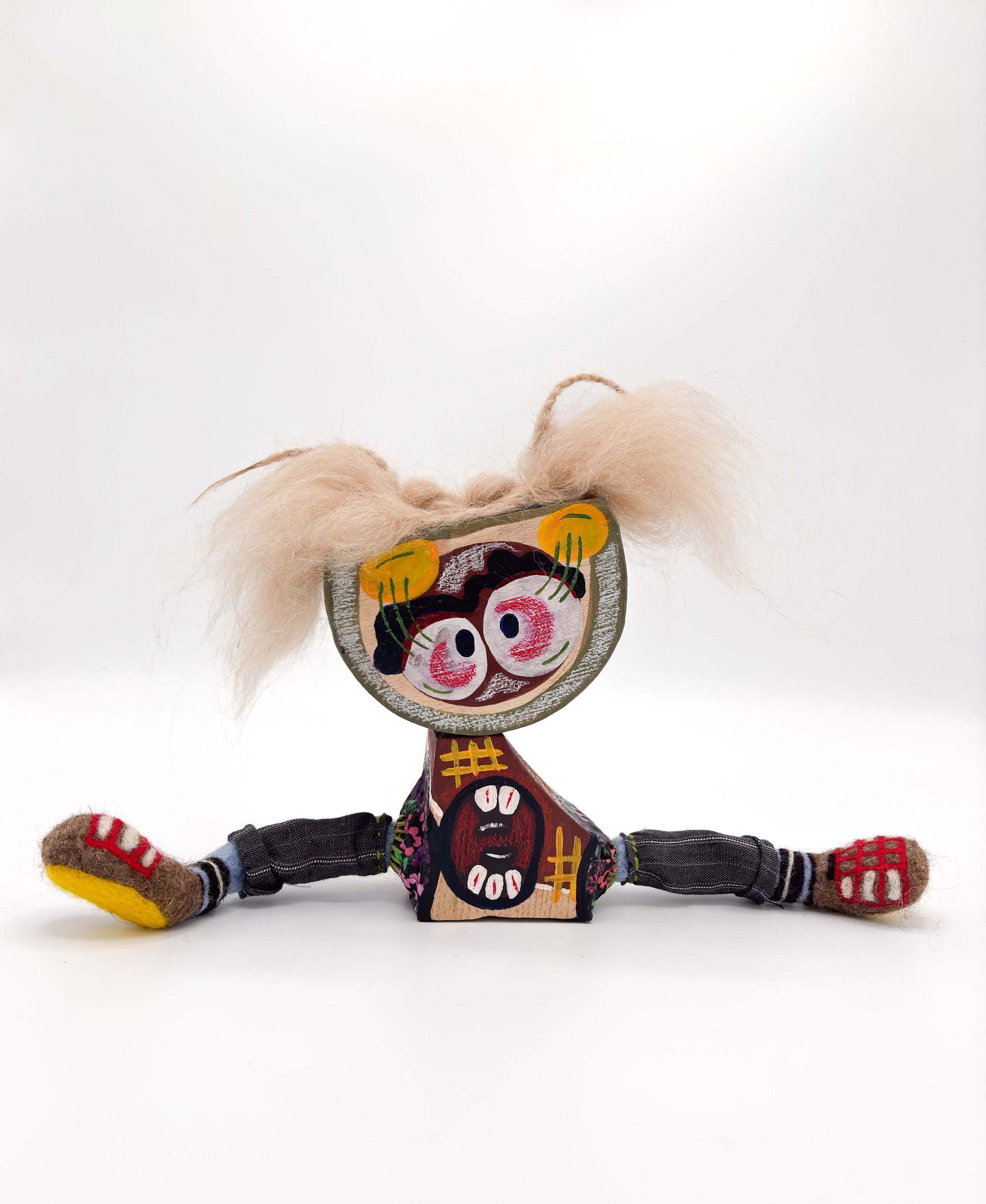 Anxious Being II, 2026 - Wooden and fibre creature sculpture - h17 x w30 x d5 cm